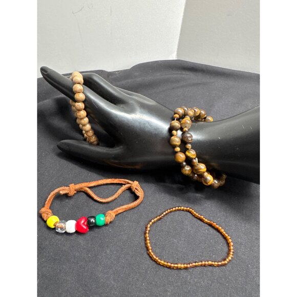 Assorted Lot 4 Beaded Bracelets Set Incuding Tiger Eye Wrap & Adjustable Leather - Picture 1 of 5